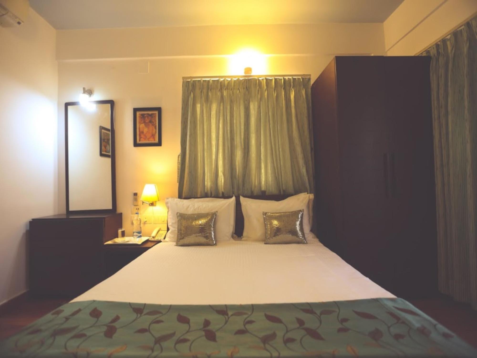 Hotel Casa Broadway Kolkata Exterior photo